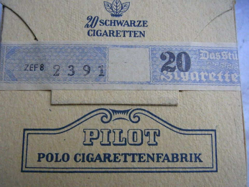 20 Schwarze Pilot Cigaretten ungeöffnet mit Banderole 20er Jahre in Schleiz