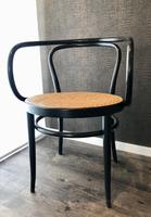 Original Thonet Stuhl (Bugholz Armlehnen-Stuhl 210R) Hessen - Frankenberg (Eder) Vorschau