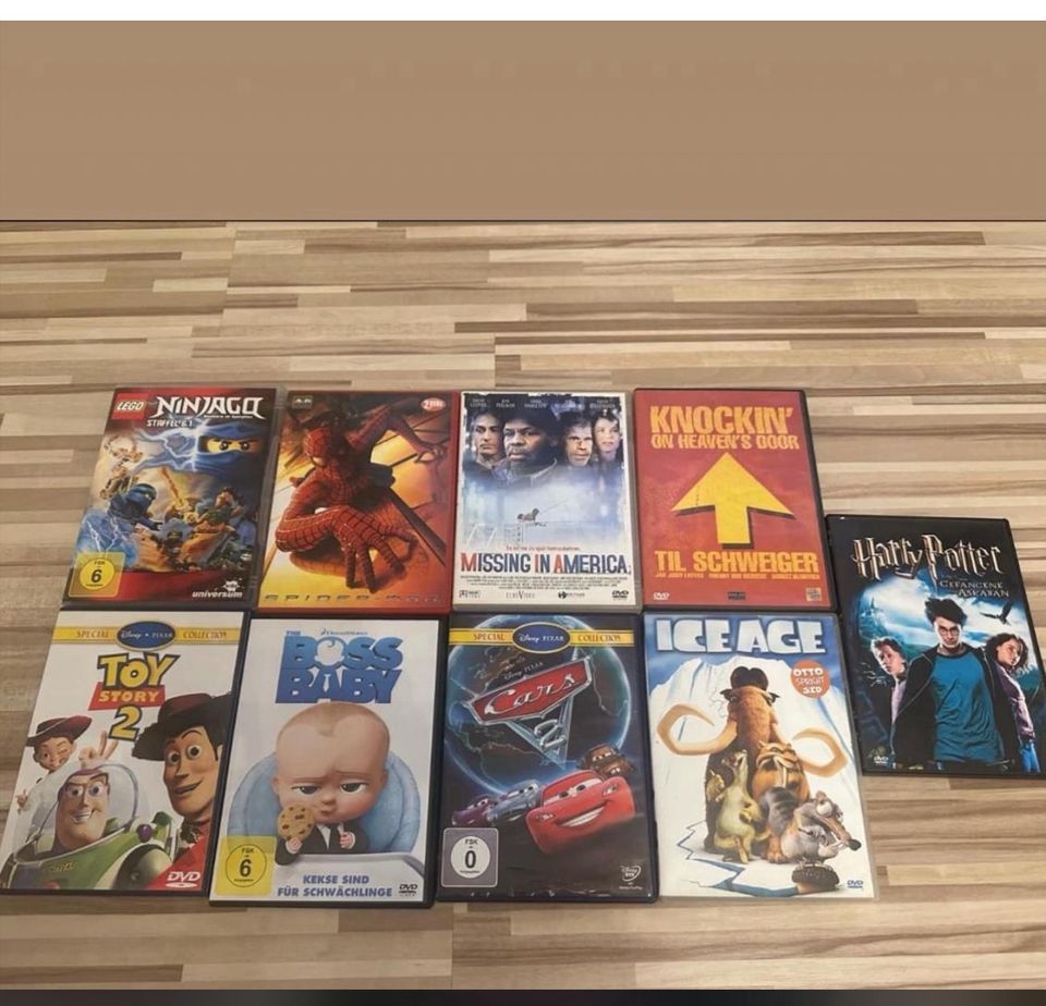 DVD verschiedene Filme, neun Stück in Leverkusen