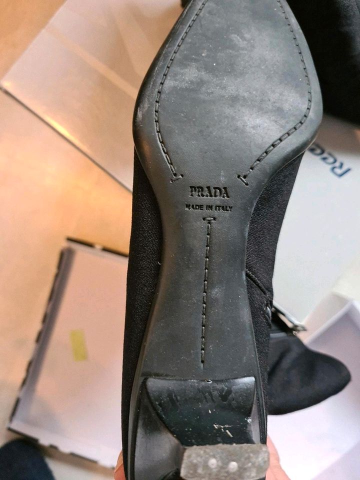 Damen Schuhe von Prada in Mönchengladbach