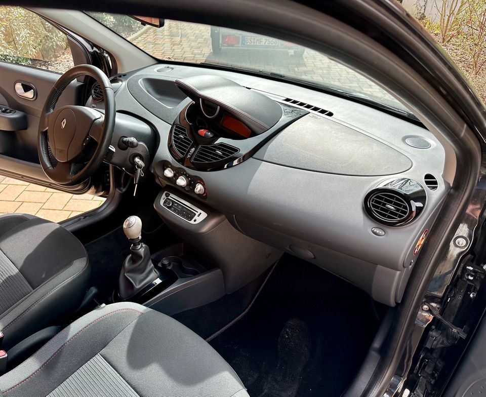 Renault Twingo 2 Facelift Klima,Alu,Bluetooth,Deluxe in Braunschweig