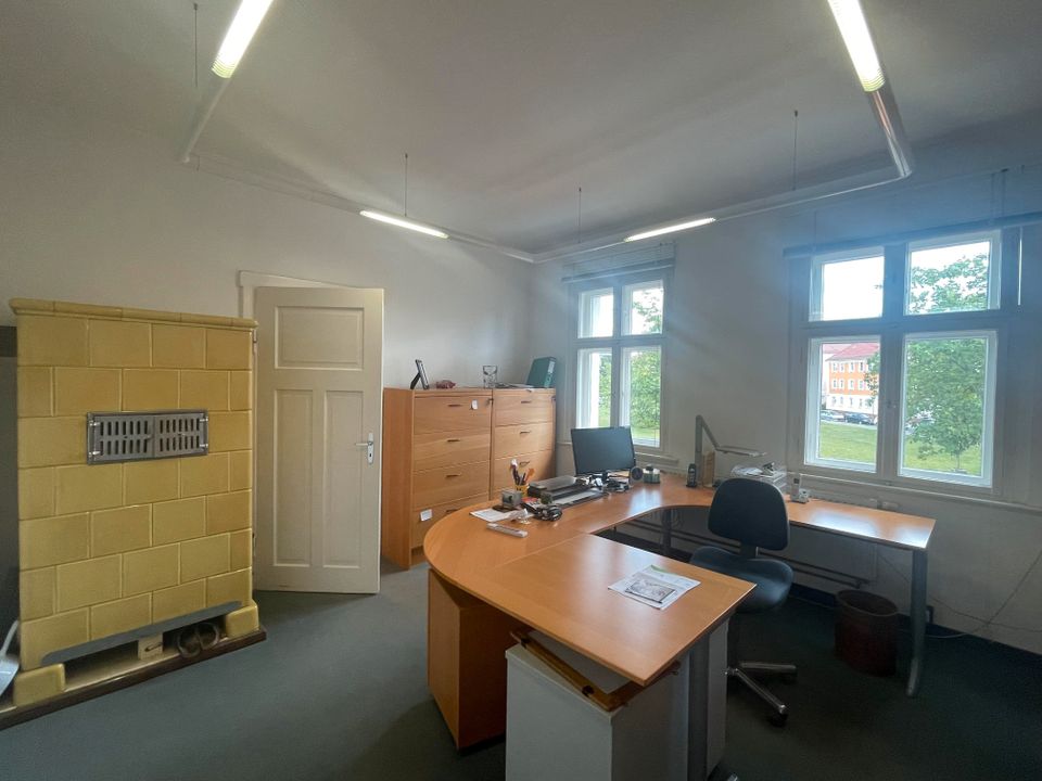 Mehrgenerationenhaus mit Platz für Gewerbe in bester Lage in Finsterwalde