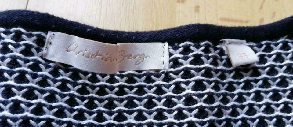 Christian Berg Women: Strickjacke Baumwolle mit Reißverschluss in Ottweiler