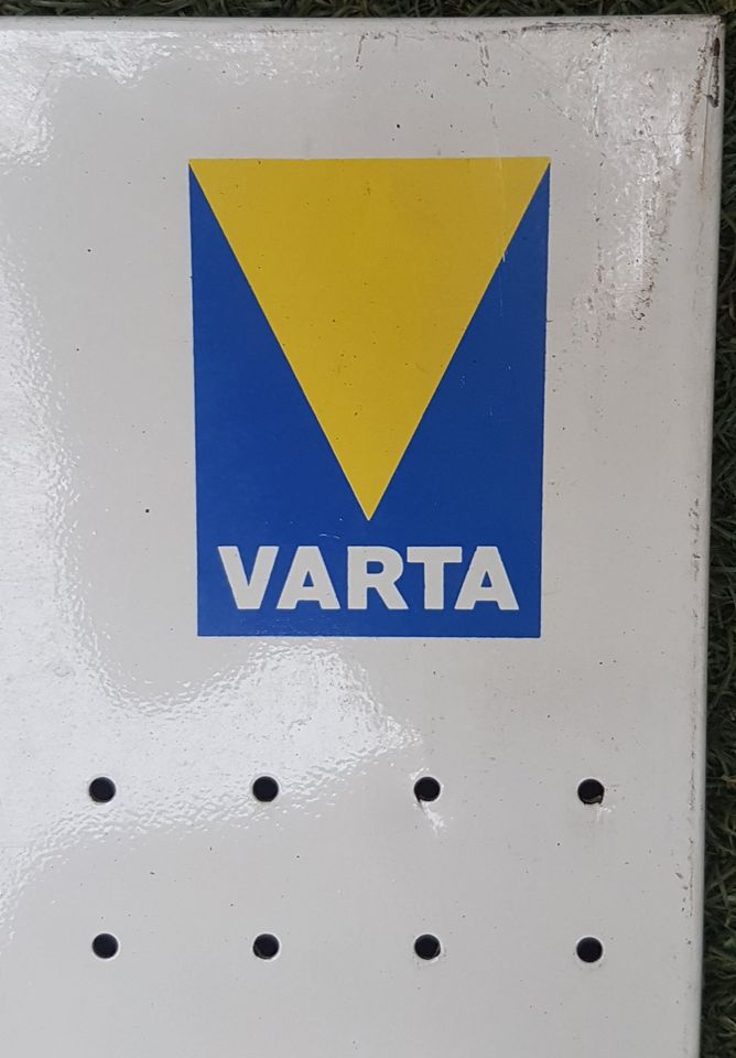 Varta Werkzeughalter Lochplatte 2x kein Email vintage 61/76cm in Weinheim