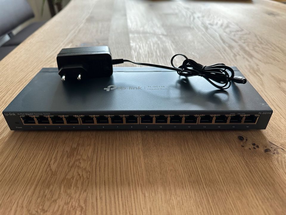 TP-Link TL-SG116 16-Ports Gigabit Netzwerk Switch in Abstatt