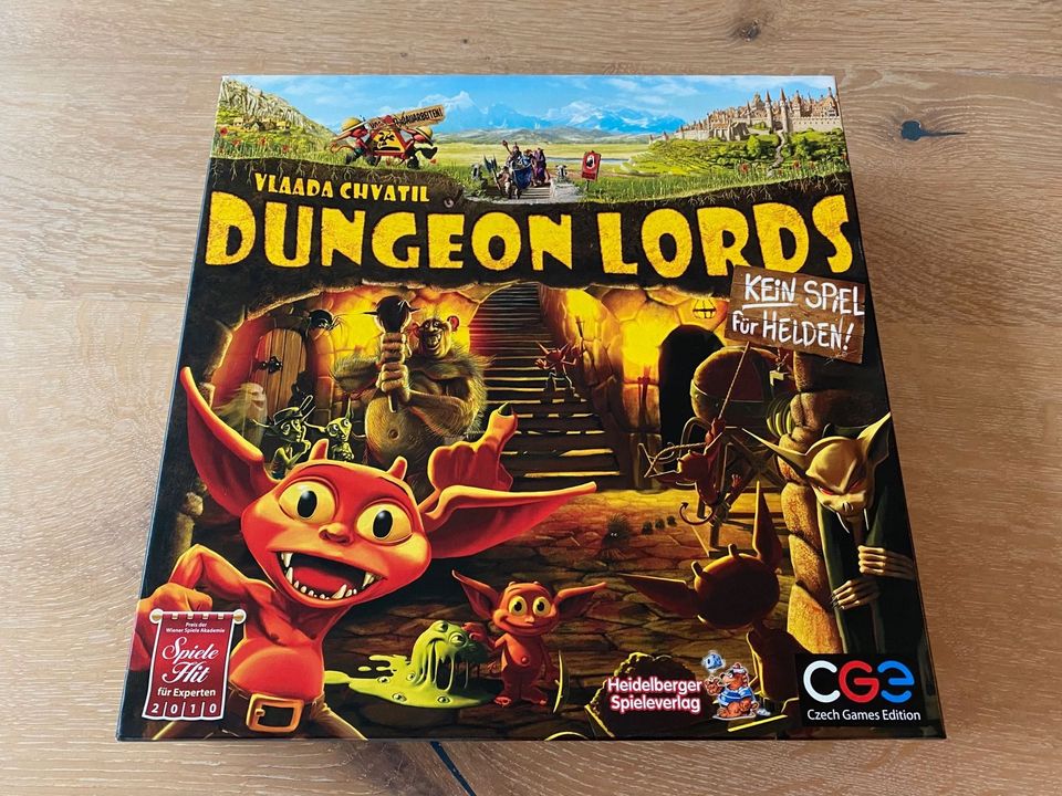 Dungeon Lords + Premium-Sleeves Spiel CGE Heidelberger Brettspiel in Ritterhude