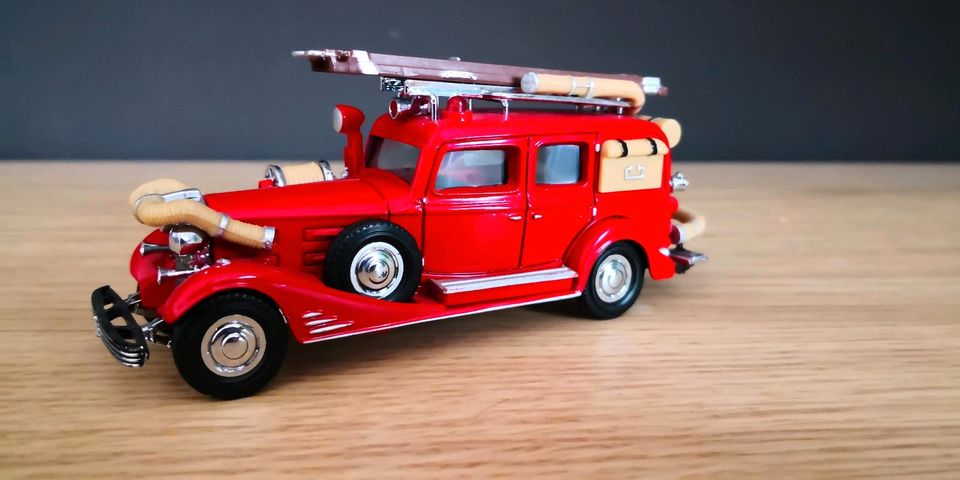 Matchbox Models of Yesteryear Feuerwehrauto Neu in Niederkassel