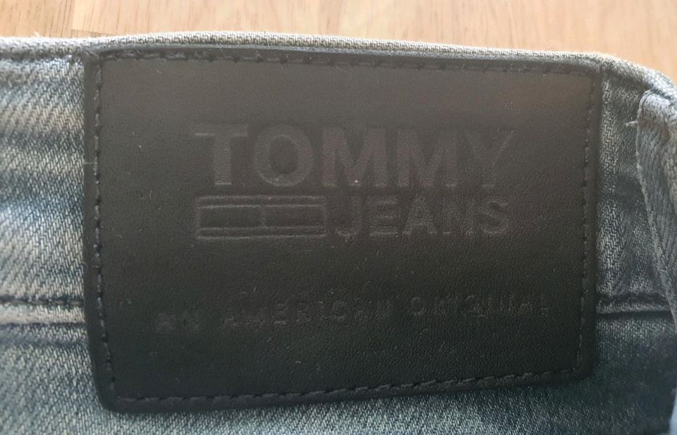 Thommy Hilfiger Jeans  Gr. W 38/ L 30 in Bremen