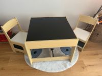 Kindersitz Gruppe 3 tgl. Tisch 2 Stühle optional mit Teppich Nordrhein-Westfalen - Wesseling Vorschau