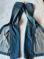 EINZIGARTIGE JEANSHOSE GRÖSSE 40 NEUWERTIG Güstrow - Landkreis - Güstrow Vorschau