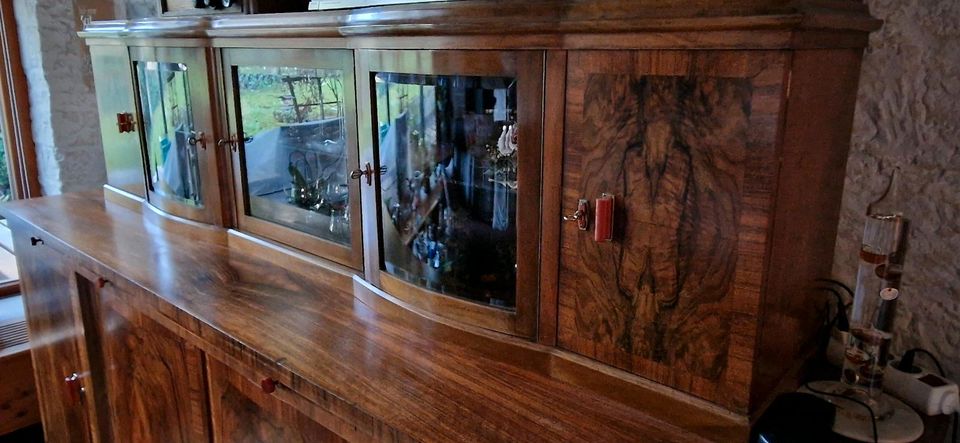 Anrichte Sideboard 20er / 30er Jahre, Wurzelholz in Biebergemünd