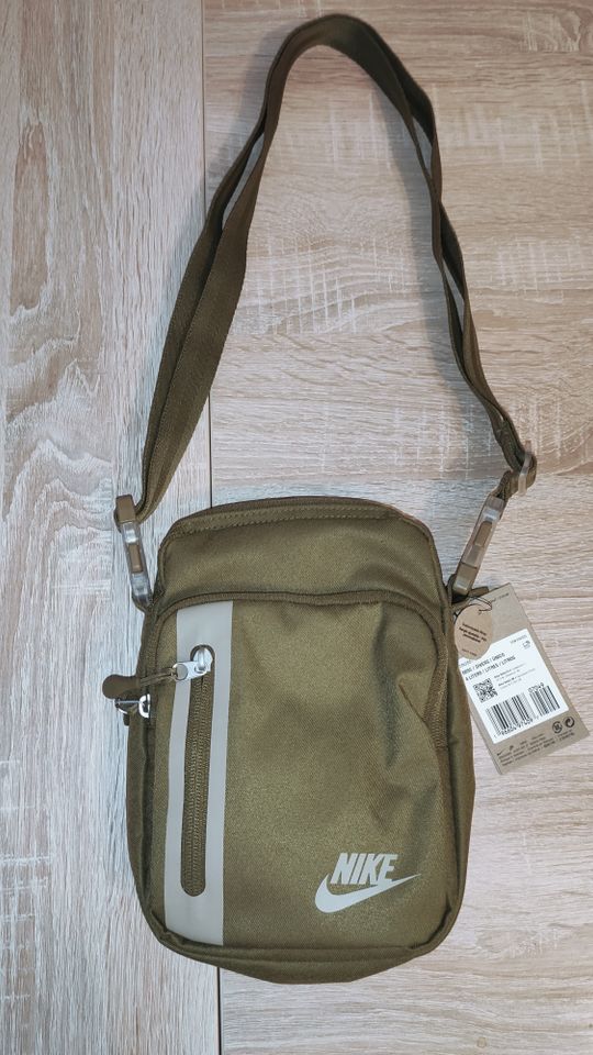 Kleine Levi´s Tascheblau neu 15 € + Versand in Saarbrücken