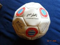 Fussball von Bayern München 1991 mit Autogrammen Rheinland-Pfalz - Queidersbach Vorschau
