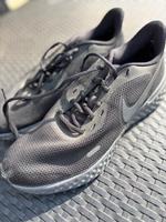 Turnschuhe Nike Schwarz Gr. 46 Hessen - Solms Vorschau