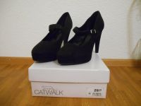 Neuwertige Catwalk Highheels Pumps Größe 41 Strass Baden-Württemberg - Aulendorf Vorschau