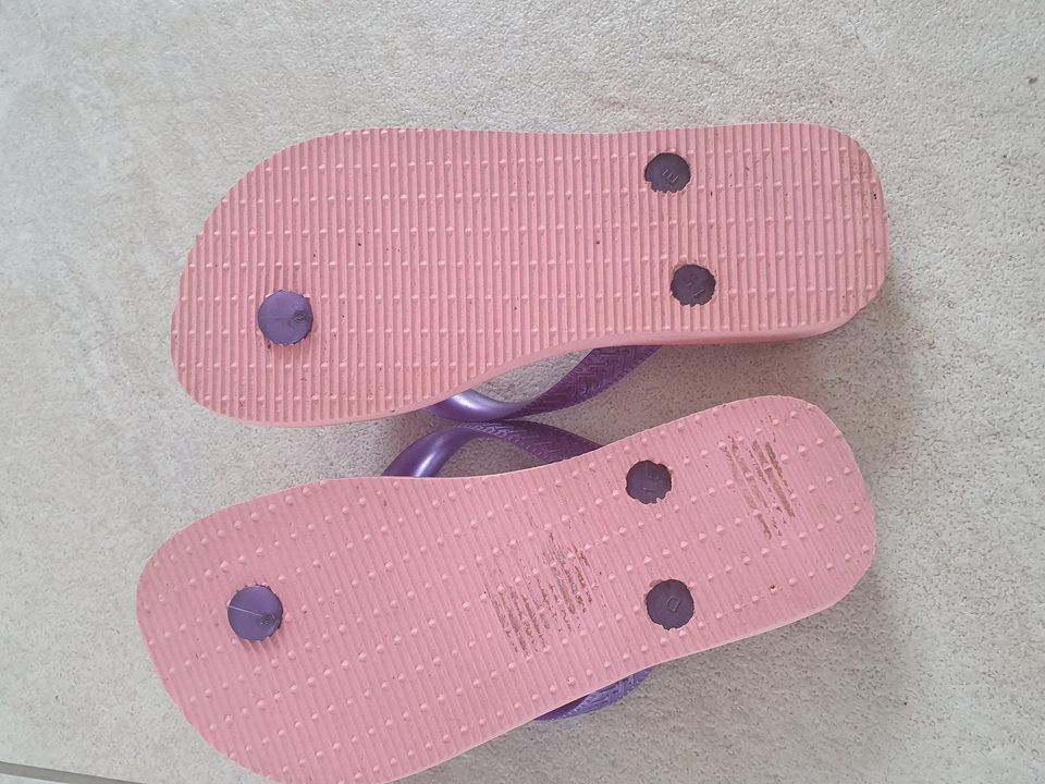 Kinder Flip Flops Havaianas Größe 32 in Gudow