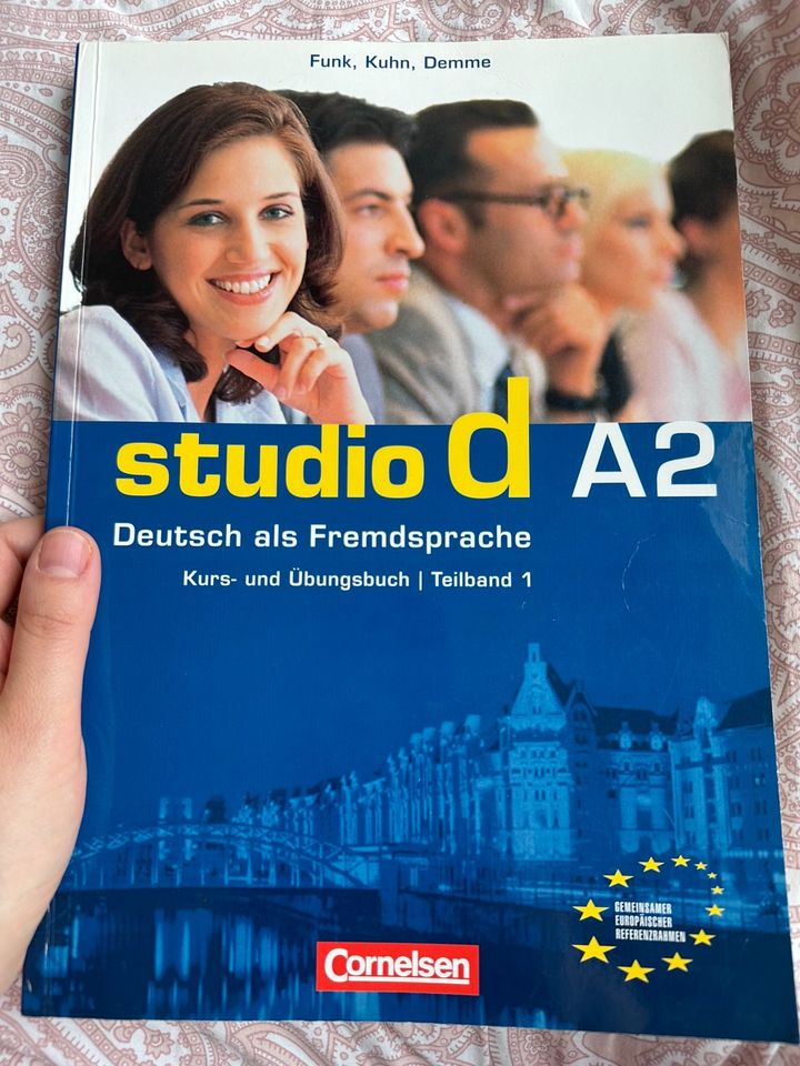 studio d A2 Deutsch als Fremdsprache Teilband 1 und 2 in Berlin