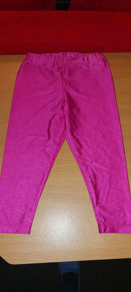 Gr. 128 Turnhose, Leggings pink in Weinböhla