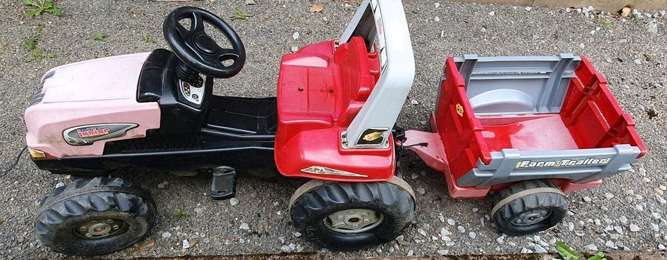 Trampeltraktor  mit Anhänger  Kinder in Lüdenscheid