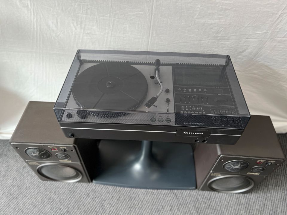 TELEFUNKEN electronic center 6001 hifi + Boxen in Hof (Saale)