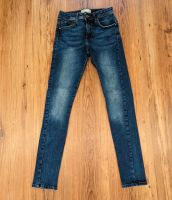 Stretch-Jeans Forever 21 Gr. 158/164 oder 32 Hessen - Schwalbach a. Taunus Vorschau