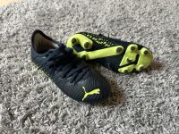 Neuwertige Puma Fußballschuhe, Gr. 31, dunkelblau grün Hessen - Babenhausen Vorschau