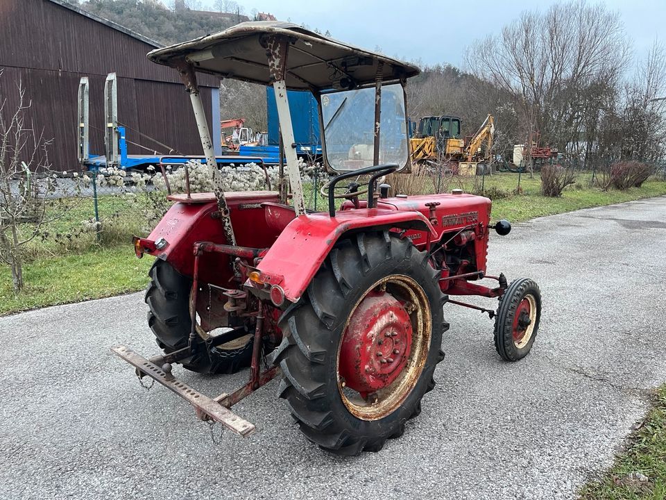 IHC ,Mc Cormik D 324 Traktor in Igersheim