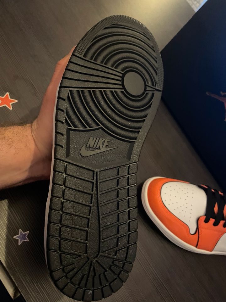 Nike Jordan 1 MID SE Turf Orange 45 in Altertheim