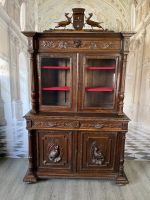 ANTIKES BUFFET FRANKREICH UM 1880 EICHE PRUNKSCHNITZWERK SCHRANK MIT VITRINE - Versand möglich 99 Euro - Wir sind für Sie da lokal in 86830 Schwabmünchen oder online ARTHOME24 Bayern - Schwabmünchen Vorschau