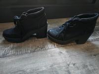 Stiefel Bershka Gr. 38 Rheinland-Pfalz - Diez Vorschau