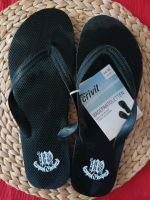 NEU/OVP Gr 44/45 Badepantoletten Flip Flops Herren schwarz Gothic Niedersachsen - Schellerten Vorschau