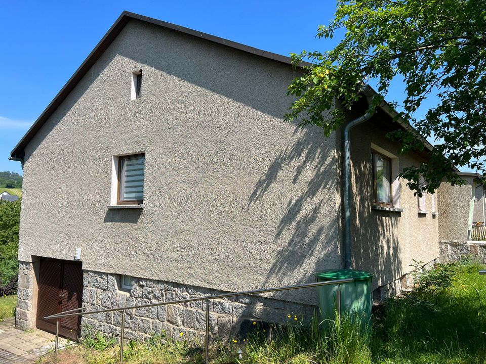 Doppelhaushälfte in ländlicher Lage - sofort einzugsbereit! in Elterlein