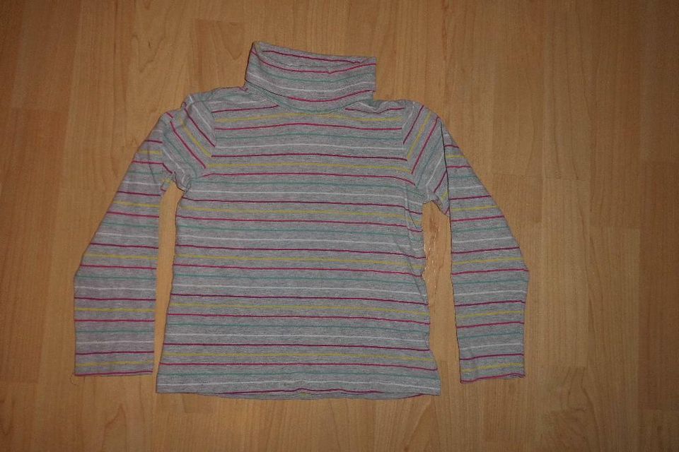 Rollkragen-LA-Shirt Pullover H&M in 116 für Mädchen neuwertig in Klings