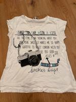Weißes T-Shirt mit Aufdruck - Schrift und Kamera Neustadt - Gartenstadt Süd Vorschau