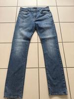 LTB Jeans Holywood Z D W33 L34 mittelblau neuwertig Nordrhein-Westfalen - Oerlinghausen Vorschau