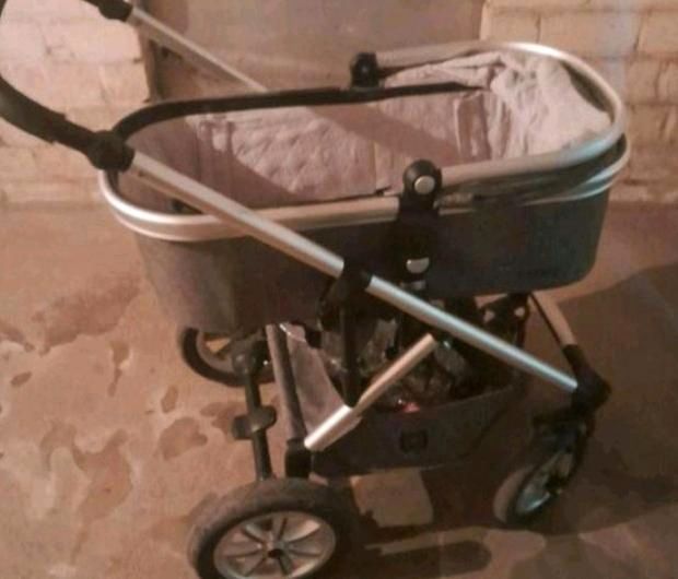 Mon nuova Kinderwagen / Sportwagen in Nieheim