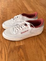 *Neu* Reebok Club C 85 Sneaker Turnschuh weiß rot Gr. 40,5, UK 7 Niedersachsen - Wolfsburg Vorschau