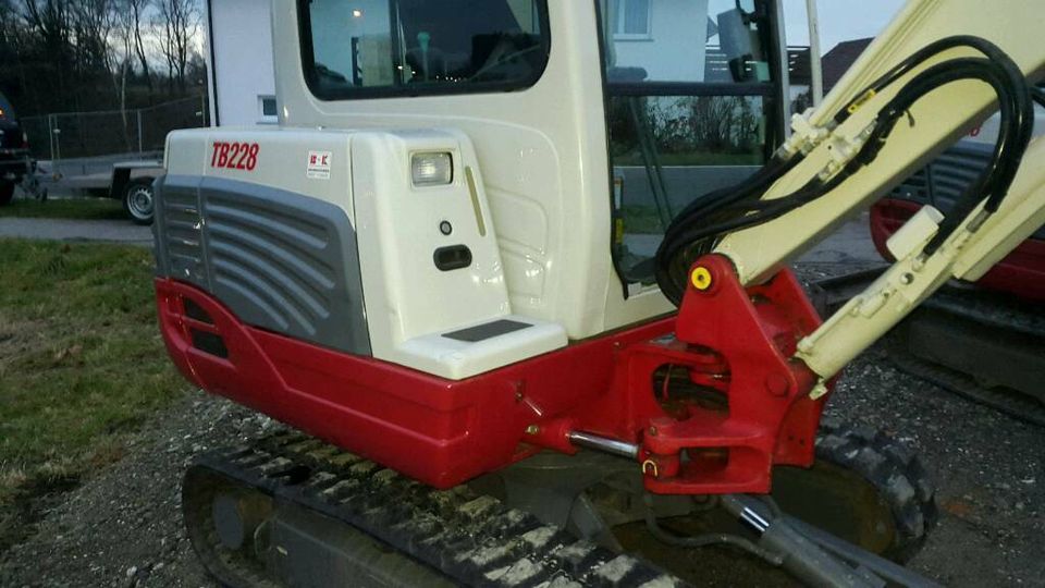 Takeuchi Minibagger 1.7-2.8 to zu vermieten /mieten in Aulendorf