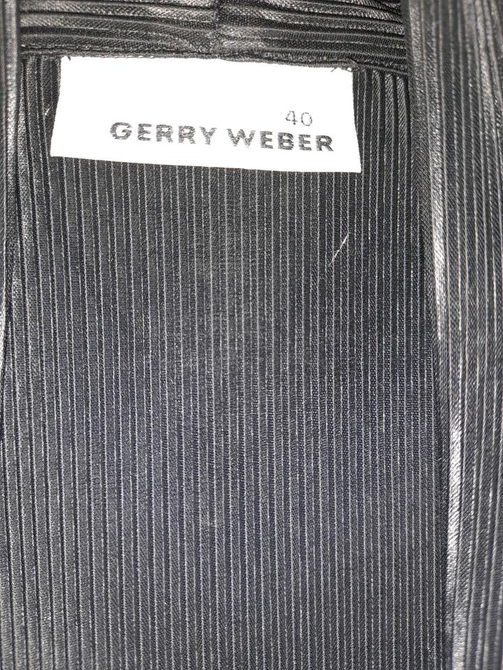 Schwarze Jacke GERRY WEBER 40 in Lübeck