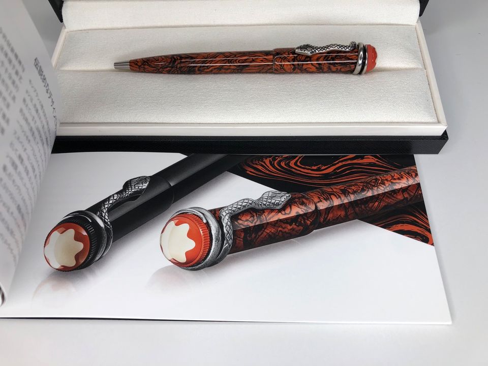 Montblanc Kugelschreiber Heritage Rouge et Noir Serpent Marble SE in Dortmund