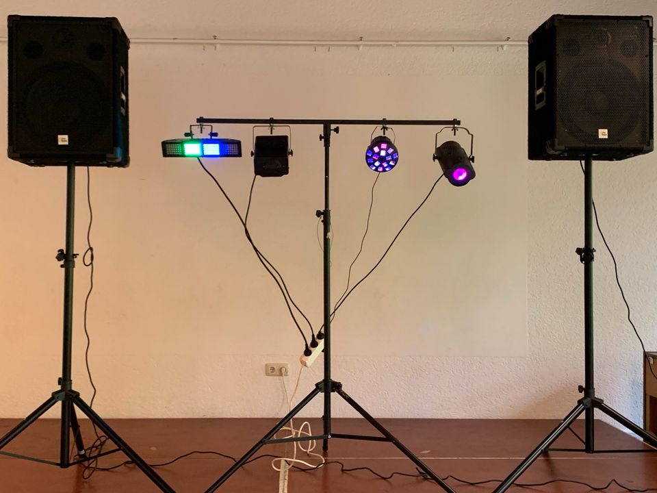Hochzeit Party Musikanlage Lichteffekte leihen mieten Partyanlage in Essen-Margarethenhöhe