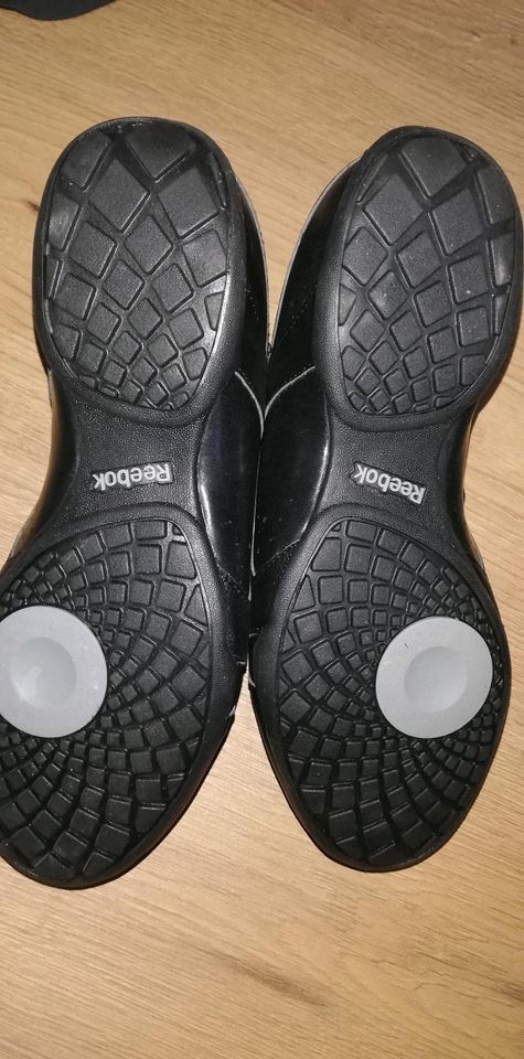 Neuer Reebok Tanz - und Fitnessschuh Größe 38 schwarz in Bad Brückenau