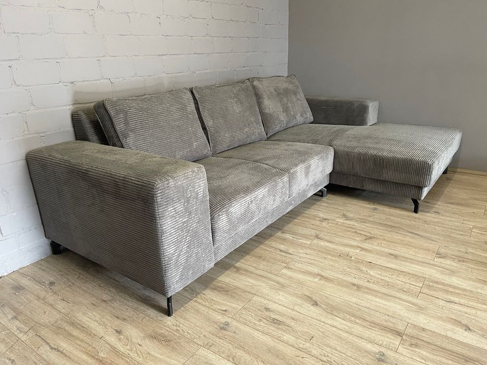 Ecksofa, Sofas Lieferung, Lagerverkauf sofort lieferbar in Essen