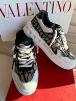 Sneaker Größe 44 von Valentino Garavani Frankfurt am Main - Gutleutviertel Vorschau