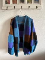 Selbstgehäkelter Baggy Cardigan Blau Leipzig - Leipzig, Zentrum Vorschau