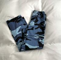 Urban Outfitters Renewal Vintage Camouflage Cargohose 26 XS Blau Baden-Württemberg - Ulm Vorschau