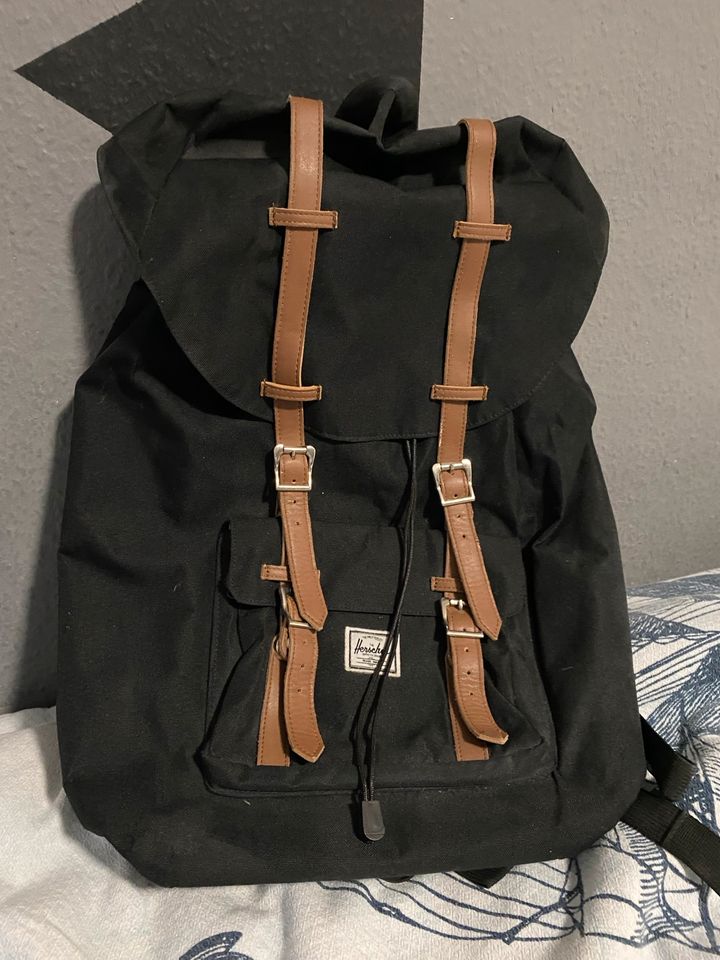 Herschel Rucksack Schwarz in Bielefeld