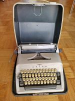 'Gabriele 10' mit Koffer: ADLER Schreibmaschine Hessen - Solms Vorschau