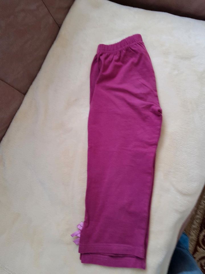 Schöne Leggins von Kinderbutt in Gr.122/128 in Kirchseeon