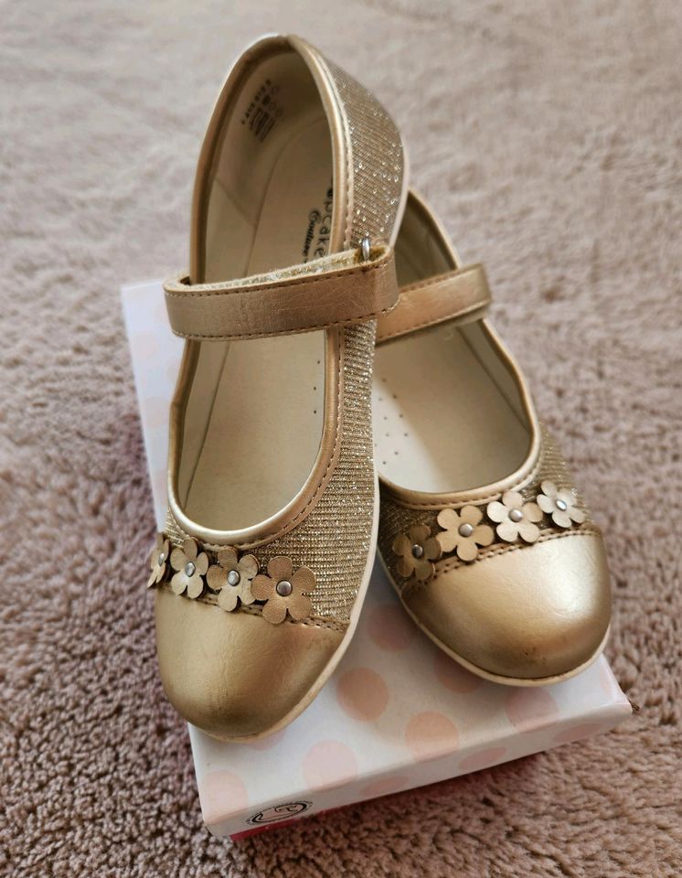 Mädchen Ballerinas in gold in Hermeskeil